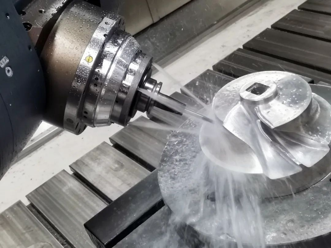 5 axis machining center